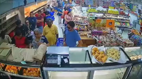 Homem é atropelado após desentendimento em fila de pão de supermecado