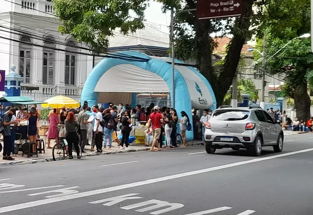 Estudantes da Região Metropolitana de Belém durante primeiro dia do Enem. (Caio Maia/G1)