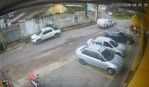Polícia Militar afasta policiais após viatura atropelar e matar dois cães em Manaus