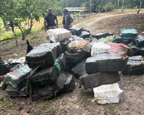Seis policiais militares são presos com três toneladas de drogas em Manaus
