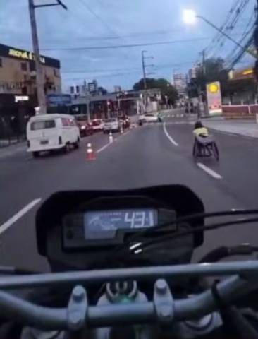 Paratleta é atropelada por motorista embriagado enquanto participava de corrida de rua