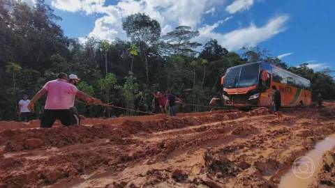 Ameaça de nova seca coloca BR-319 no centro da logística amazonense